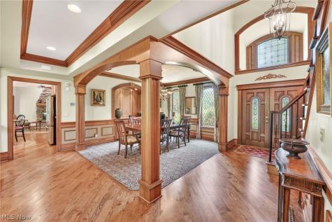 29998 Hilliard Boulevard Westlake OH 44145