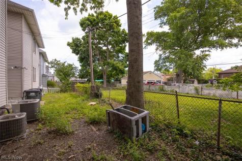 1545 Coutant Avenue Lakewood OH 44107