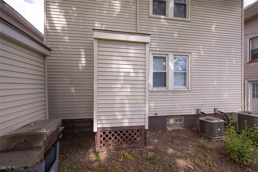 1545 Coutant Avenue Lakewood OH 44107