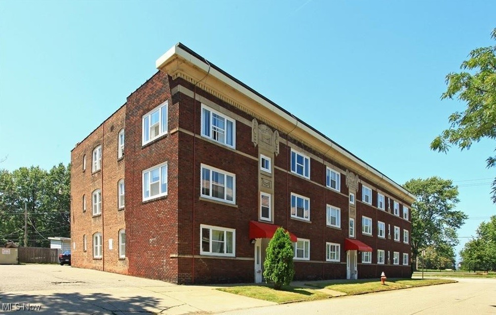 14236 Lakeshore Boulevard Cleveland OH 44110