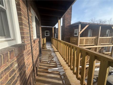 14236 Lakeshore Boulevard Cleveland OH 44110