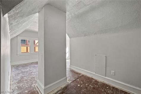 3379 Euclid Heights Boulevard Cleveland Heights OH 44118