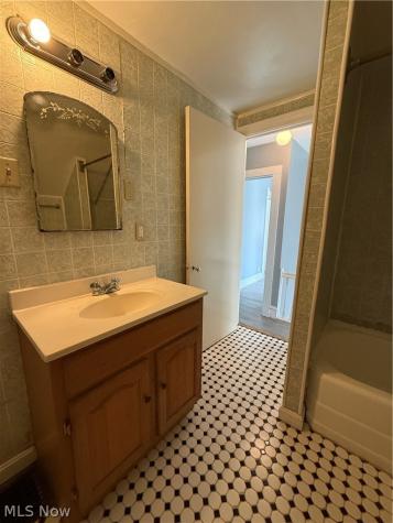 3860 W 37th Street Cleveland OH 44109