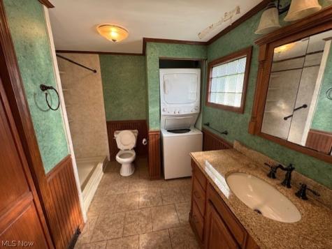 856 Peach Boulevard Willoughby OH 44094