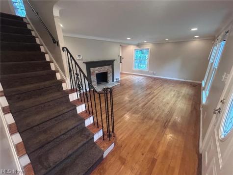 20825 Farnsleigh Road Shaker Heights OH 44122