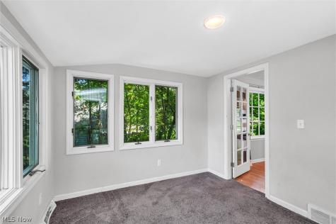 1130 Haselton Road Cleveland Heights OH 44121