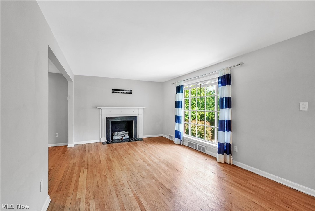 1130 Haselton Road Cleveland Heights OH 44121