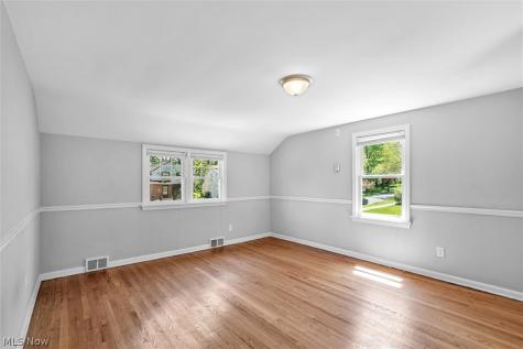 1130 Haselton Road Cleveland Heights OH 44121