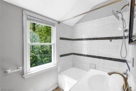 1130 Haselton Road Cleveland Heights OH 44121