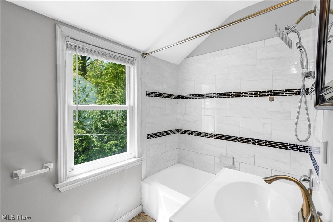 1130 Haselton Road Cleveland Heights OH 44121
