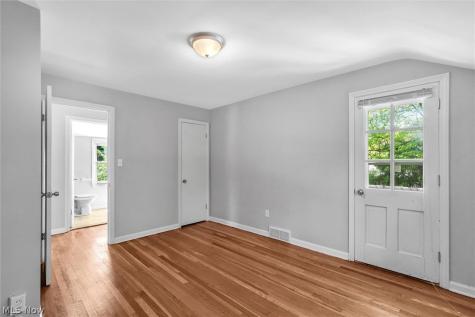 1130 Haselton Road Cleveland Heights OH 44121