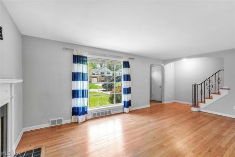 1130 Haselton Road Cleveland Heights OH 44121