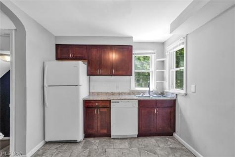 1130 Haselton Road Cleveland Heights OH 44121