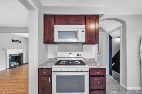 1130 Haselton Road Cleveland Heights OH 44121