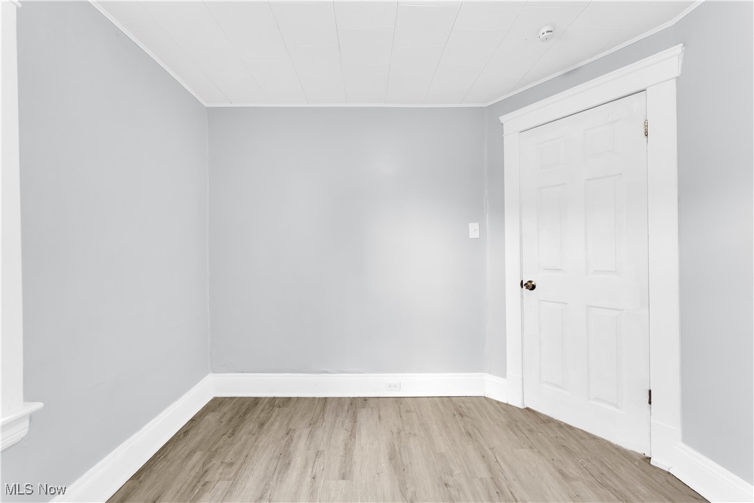 11702 Brookfield Avenue Cleveland OH 44135