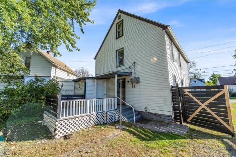 11702 Brookfield Avenue Cleveland OH 44135