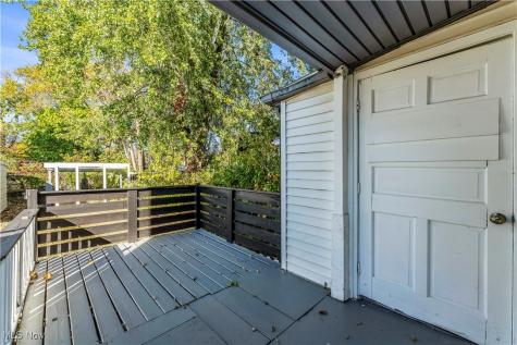 11702 Brookfield Avenue Cleveland OH 44135