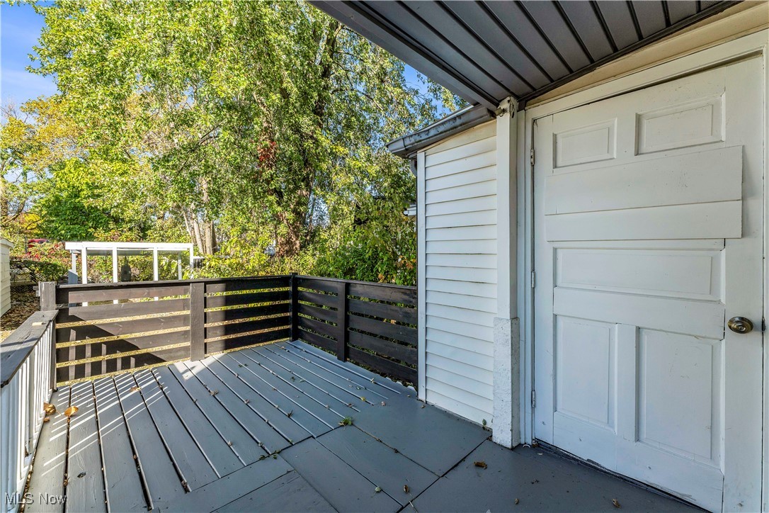 11702 Brookfield Avenue Cleveland OH 44135