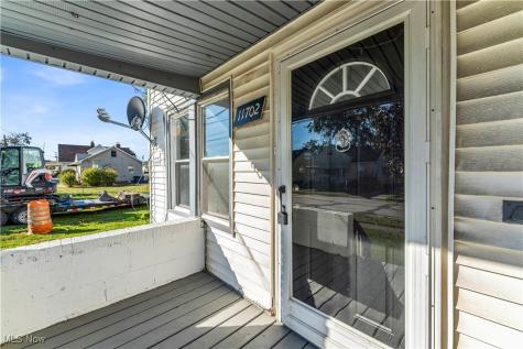 11702 Brookfield Avenue Cleveland OH 44135