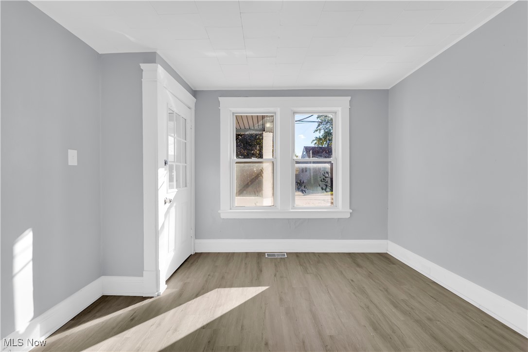 11702 Brookfield Avenue Cleveland OH 44135