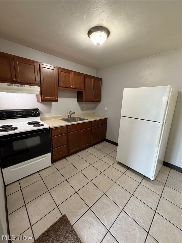 249 Folsom Street Champion OH 44483