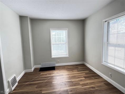 143 Gale Street Akron OH 44302