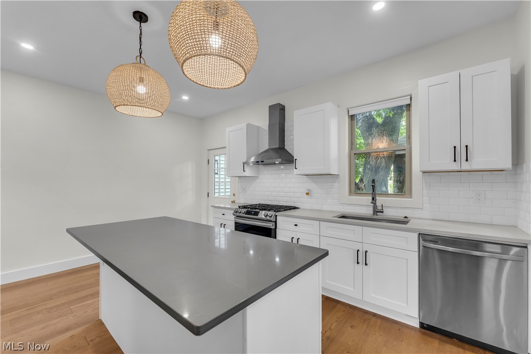 5215 Duke Avenue Cleveland OH 44102