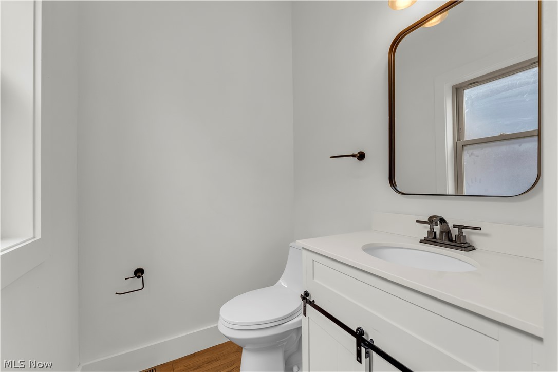 5215 Duke Avenue Cleveland OH 44102