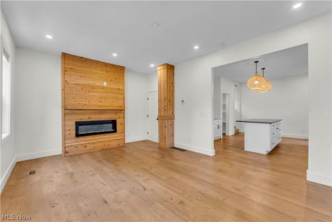 5215 Duke Avenue Cleveland OH 44102