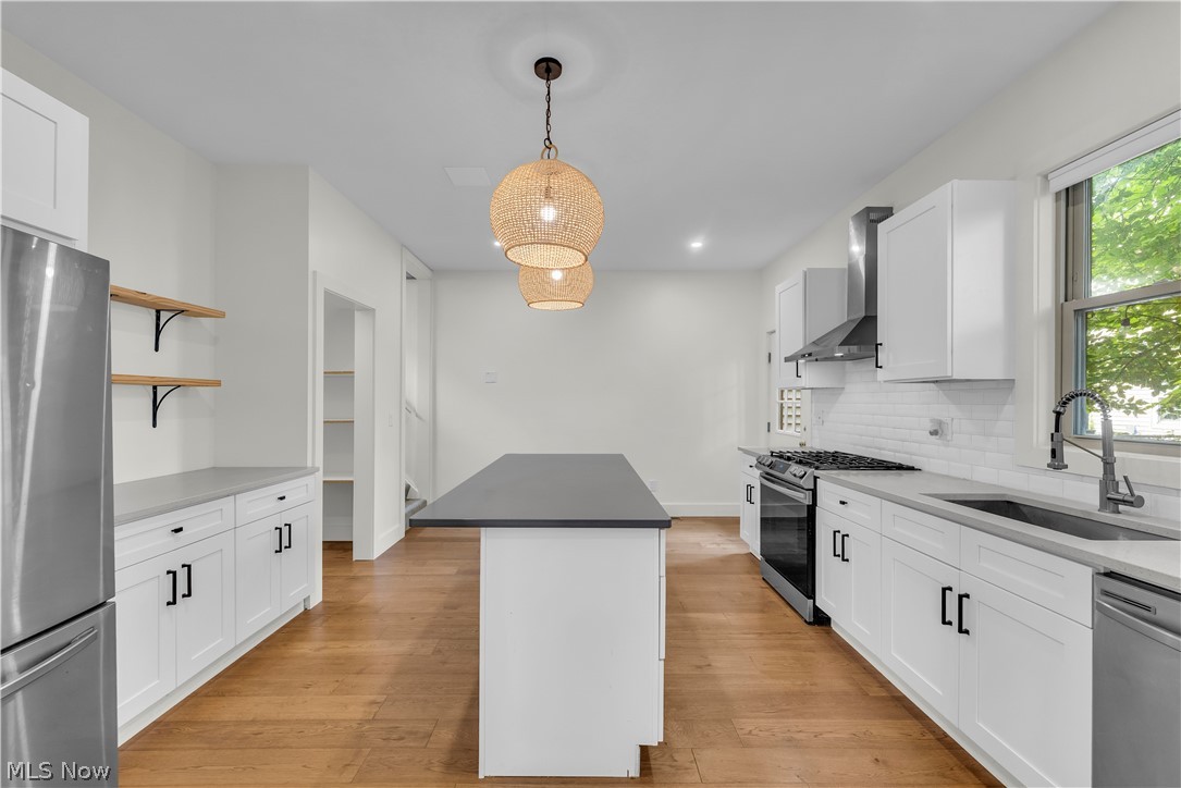 5215 Duke Avenue Cleveland OH 44102
