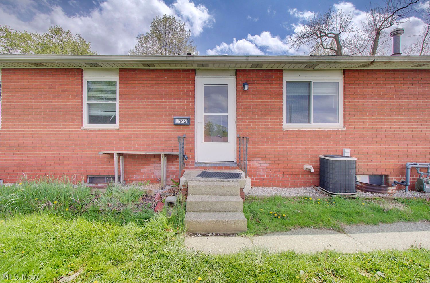 1445 Hyde Park Avenue Akron OH 44310