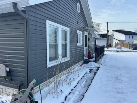845 Shadowrow Avenue Willoughby OH 44094