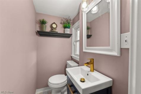 3290 Wooster Road Rocky River OH 44116