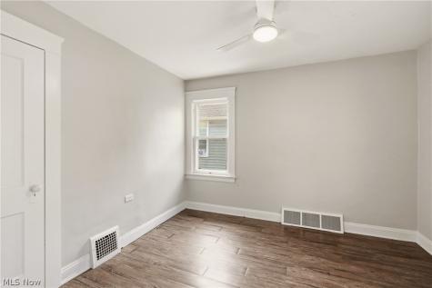 515 E 143rd Street Cleveland OH 44110