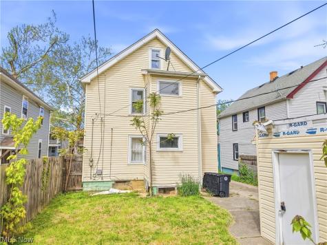 515 E 143rd Street Cleveland OH 44110
