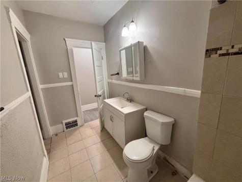 7411 Cornelia Avenue Cleveland OH 44103