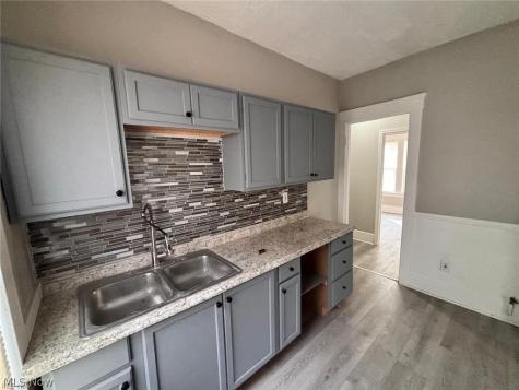 7411 Cornelia Avenue Cleveland OH 44103