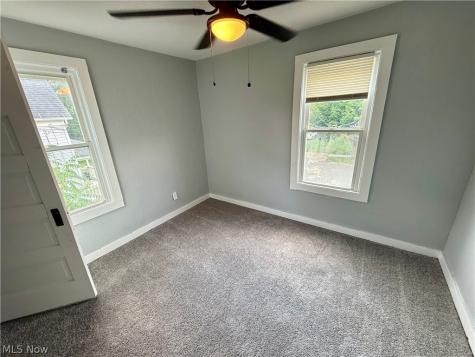 1305 Curtis Street Akron OH 44301