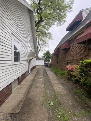 721 Polk Avenue Akron OH 44314