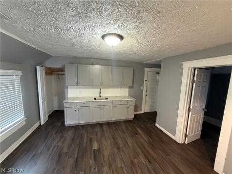 3694 E 57th Street Cleveland OH 44105