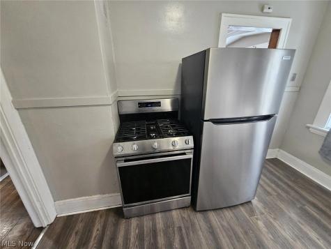 414 E 146th Street Cleveland OH 44110