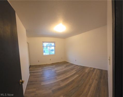240 Lilac Circle Barberton OH 44203