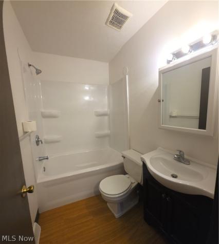 240 Lilac Circle Barberton OH 44203