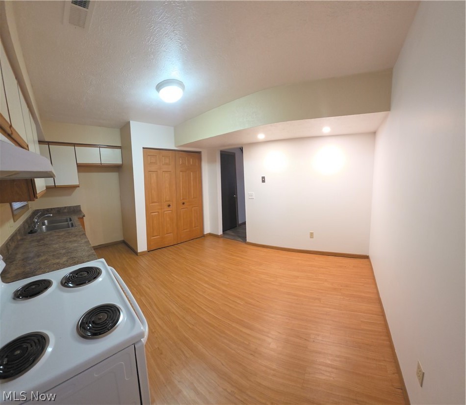 240 Lilac Circle Barberton OH 44203