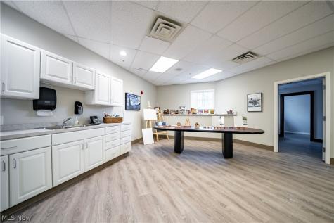 12799 Doula Lane North Royalton OH 44133