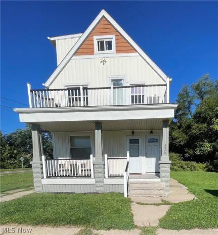2678 Grand Avenue Cleveland OH 44104