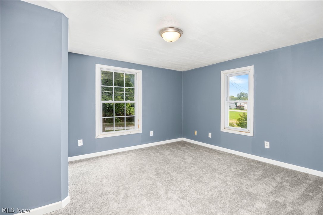 918 Raymond Avenue Barberton OH 44203