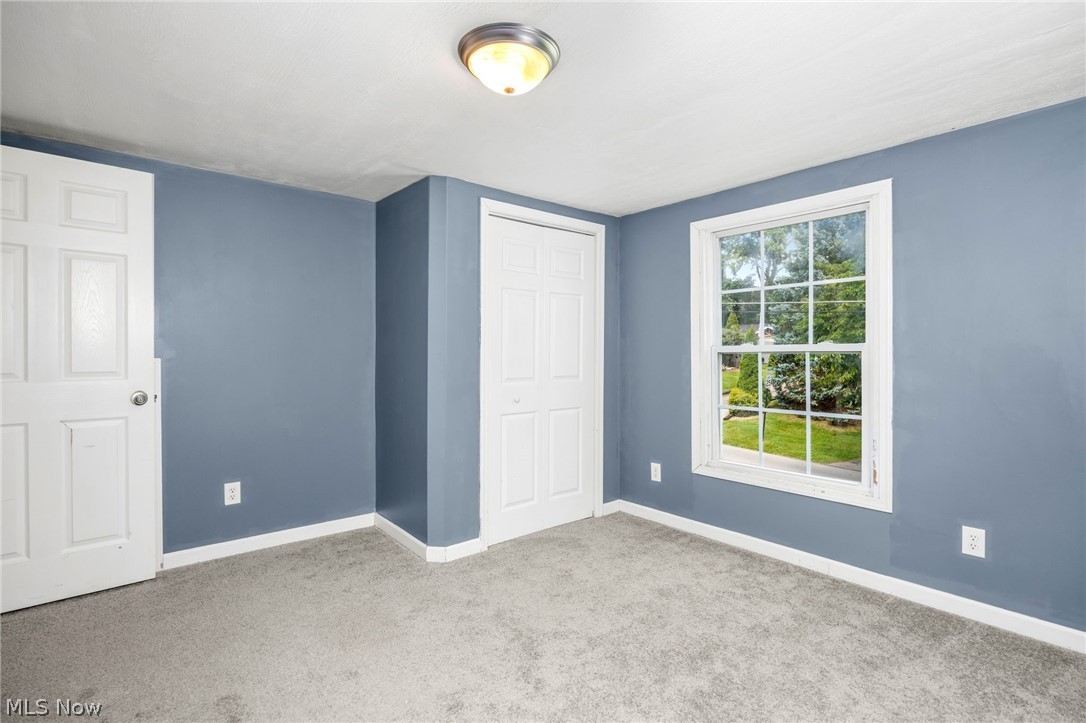 918 Raymond Avenue Barberton OH 44203