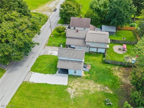 918 Raymond Avenue Barberton OH 44203