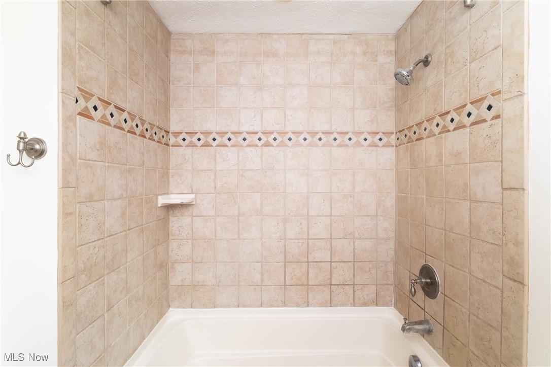 5937 Ogilby Drive Hudson OH 44236